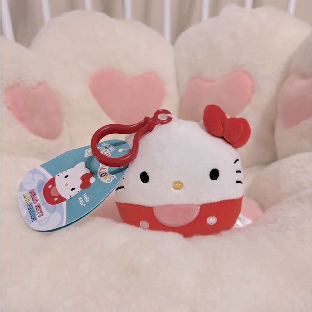 NWT Hello Kitty Squishmallow Clip